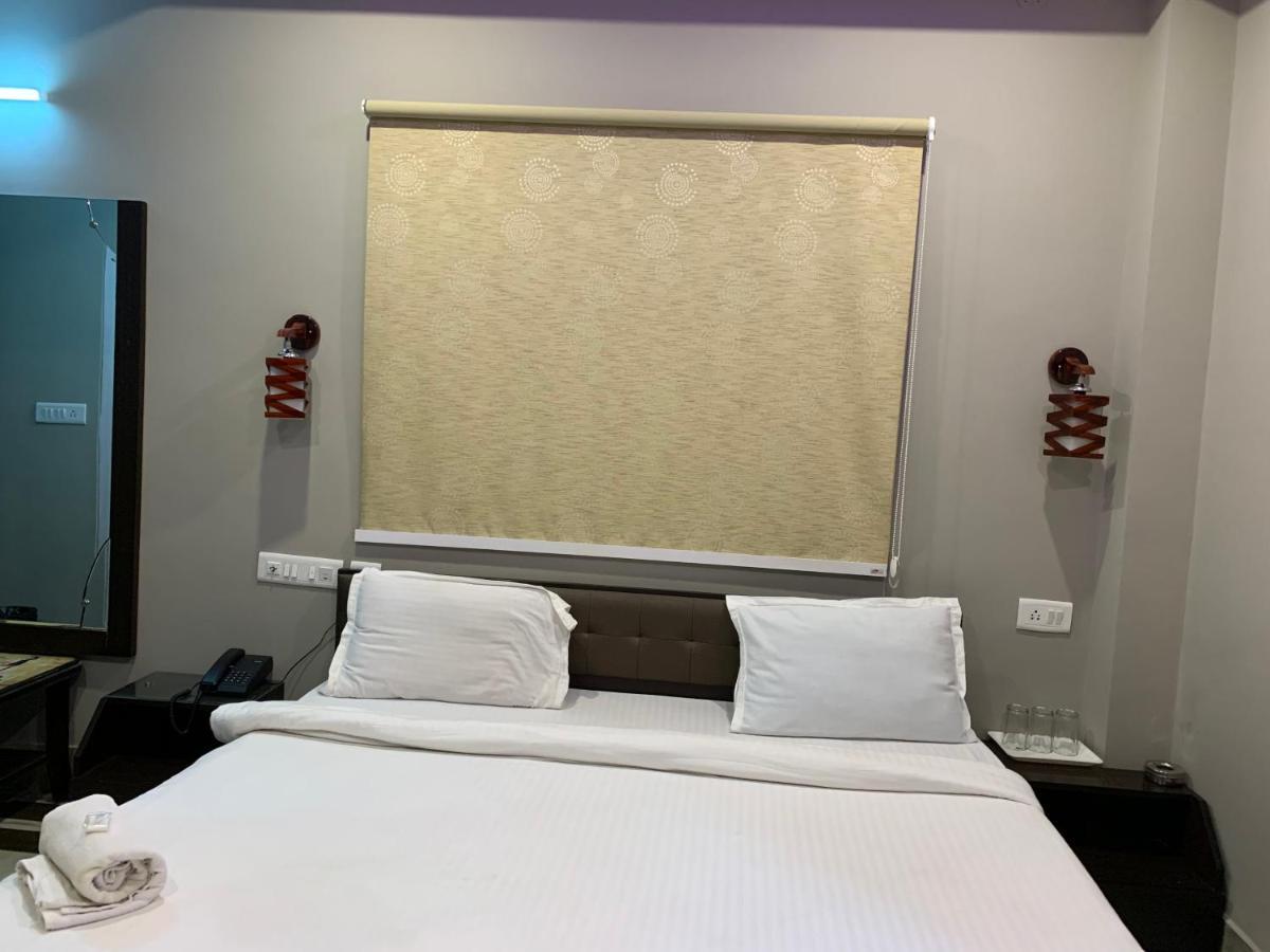 Gd Hotel Njp Shiliguri Exterior foto